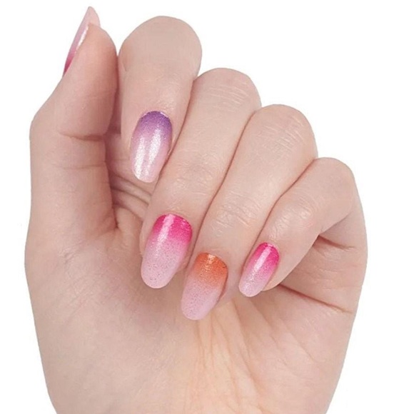 *Retired* Color Street: To the Max | Pink Orange Magenta Purple Gradient Ombre - Picture 9 of 13